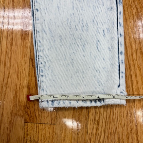 Vintage 1988 Levi’s 501 Buttonfly Acid Wash Distressed Women’s Jeans - Picture 6 of 16